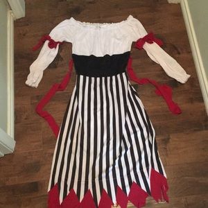 Womens Pirate Costume